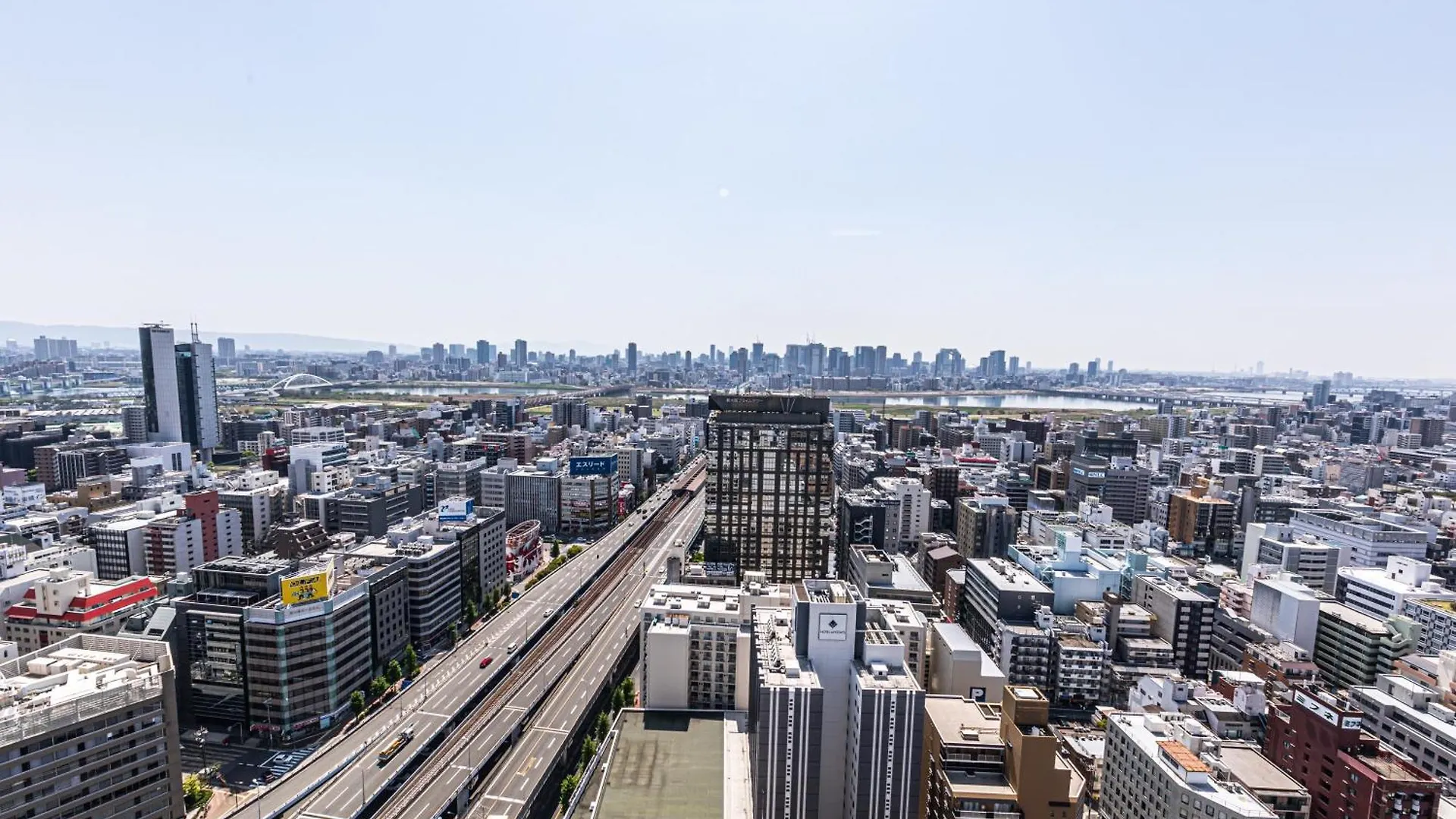 Apa Hotel Shin Osaka Eki Tower 4*,  Japão